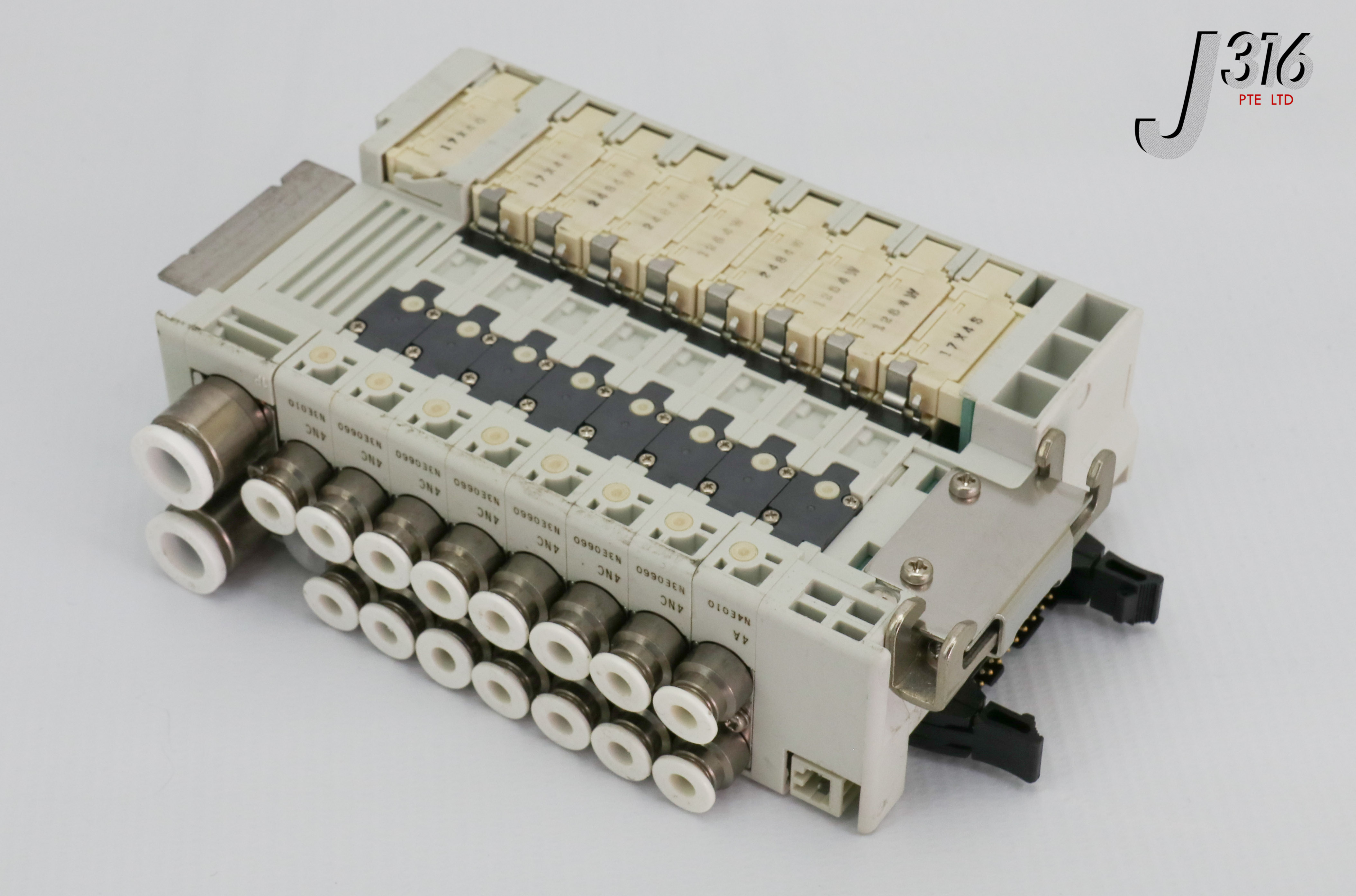 20479 CKD 8-SLOTS VALVE MANIFOLD ASSY W/ 8X VALVES N4E0-ER | eBay